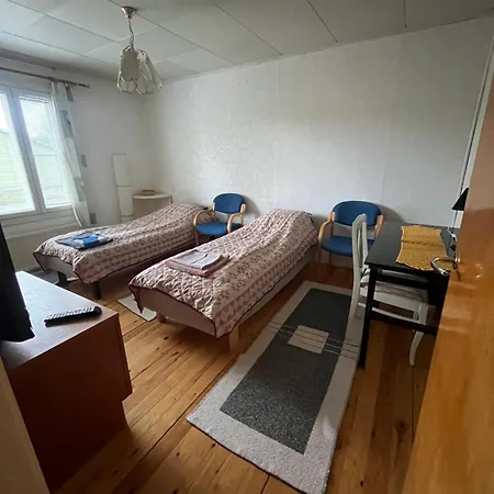 Yellow Dream House - 3 Min From Highway, Sauna, Big Private Parking Kemi