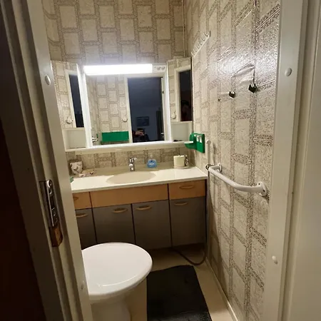 Yellow Dream House - 3 Min From Highway, Sauna, Big Private Parking Kemi