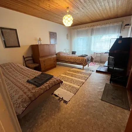 Yellow Dream House - 3 Min From Highway, Sauna, Big Private Parking *
