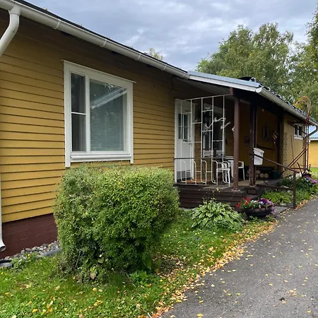 Yellow Dreams House - 3 Min From Highway, Sauna, Big Private Parking, Air Conditioning Kemi