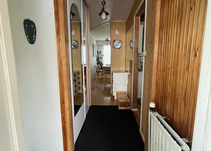 Yellow Dream House - 3 Min From Highway, Sauna, Big Private Parking Апартаменты