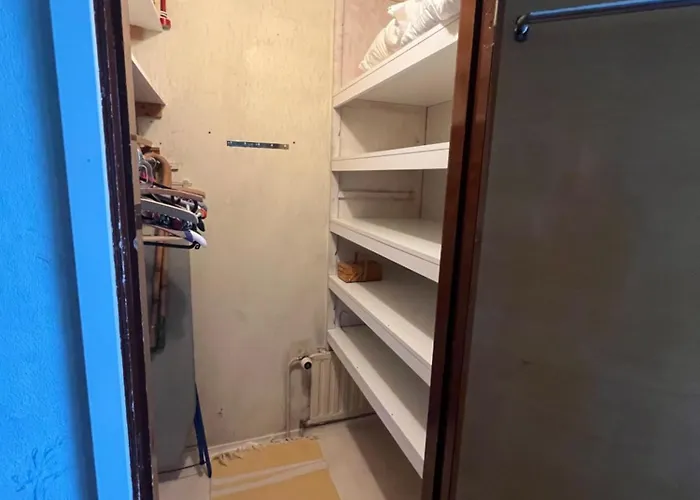 Yellow Dream House - 3 Min From Highway, Sauna, Big Private Parking