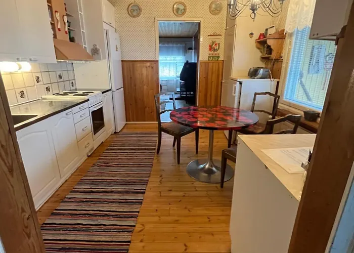 Yellow Dream House - 3 Min From Highway, Sauna, Big Private Parking Кеми